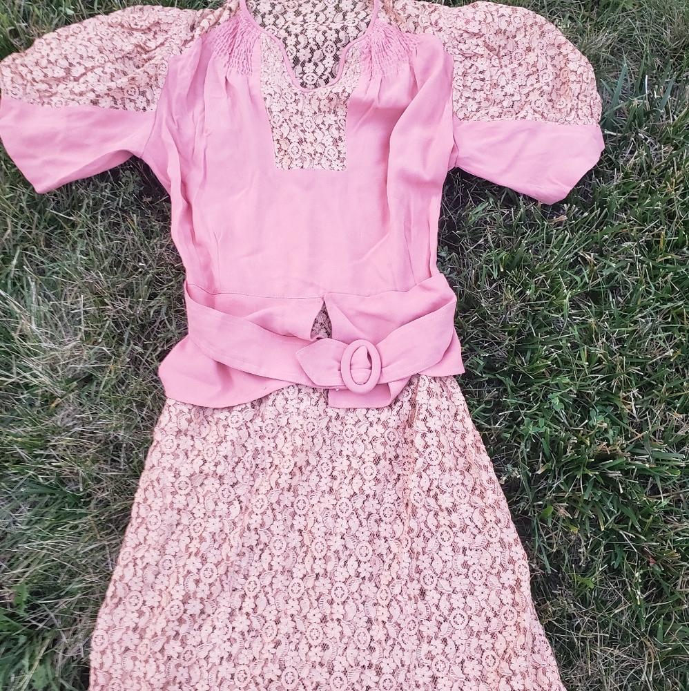 Peach 1930s/40s dress!